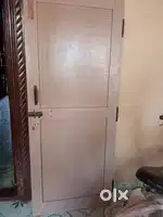 Door used good condition for sale(6' *2'6ft)