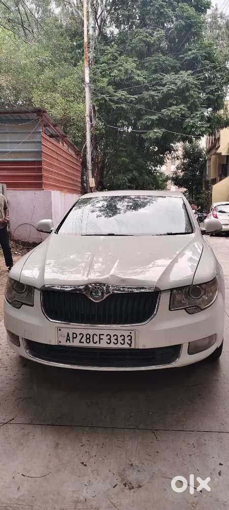 Skoda Superb 2011 Petrol Good Condition