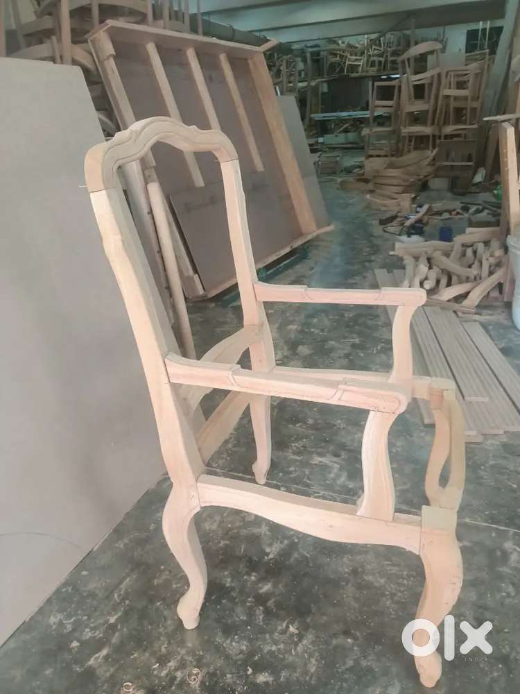 Need carpenter job
