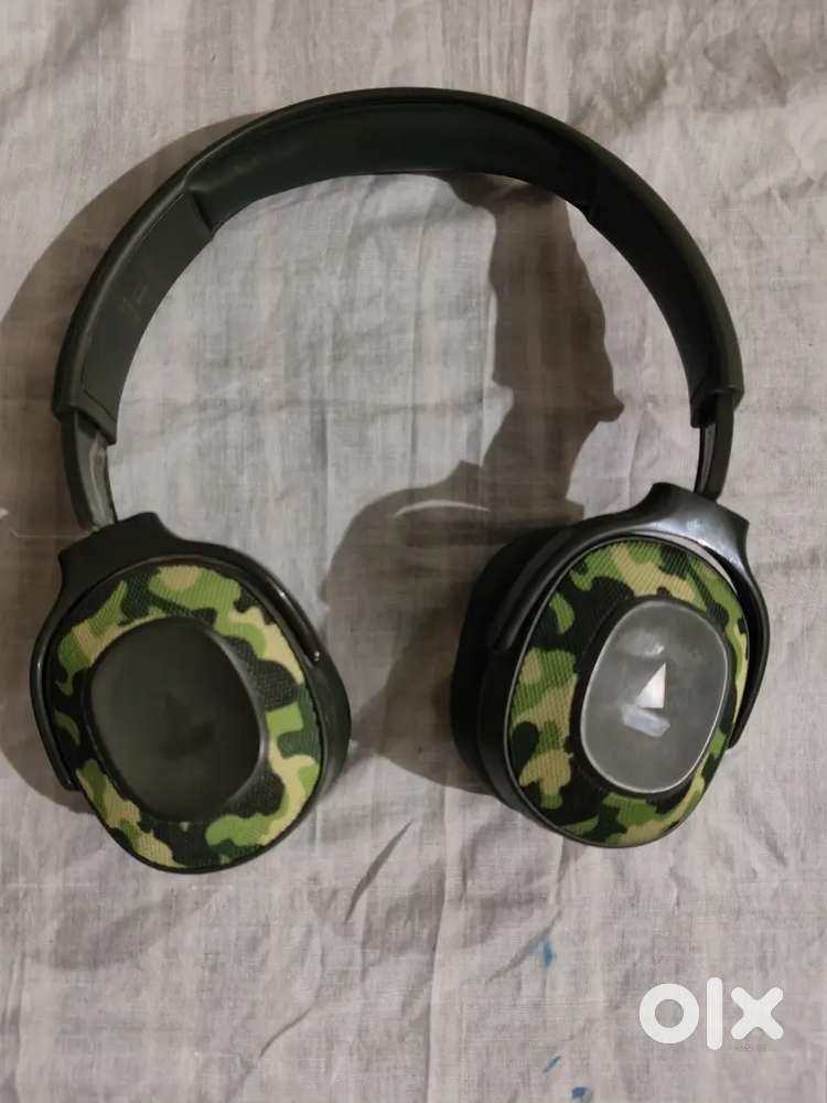Boat headphones