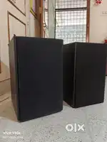 Speaker box