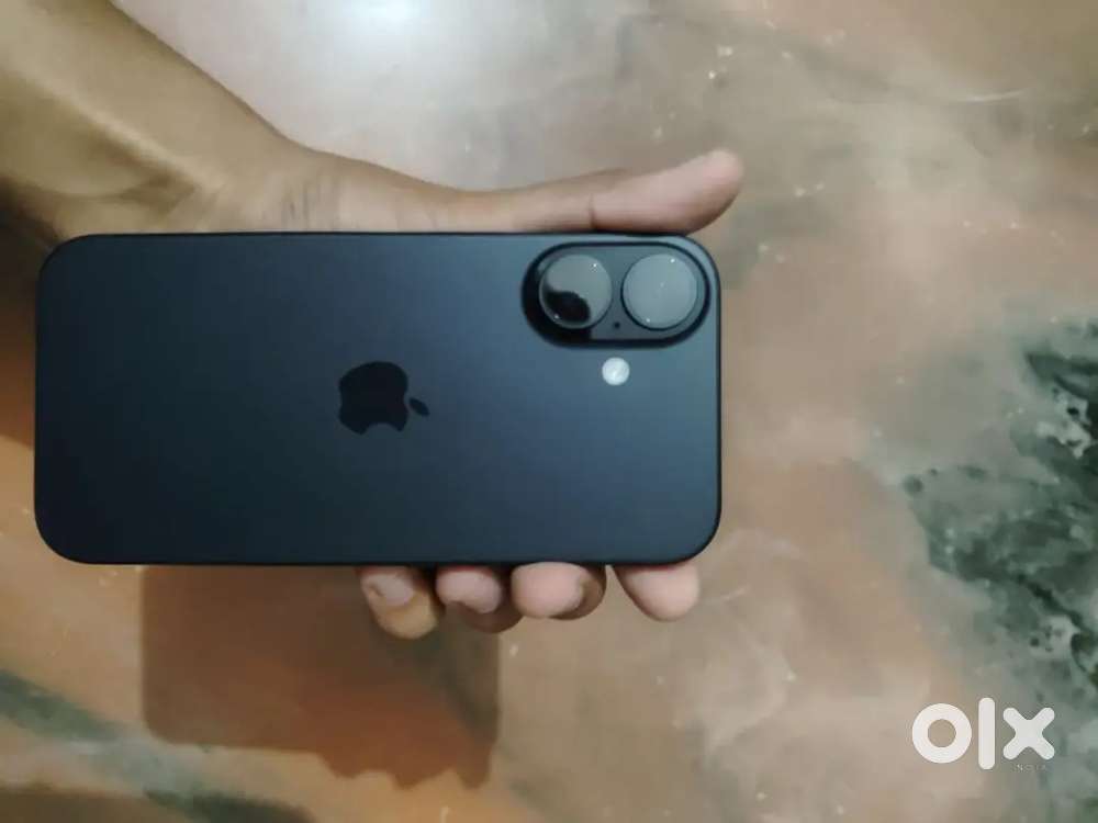 I phone 16 128