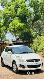 Maruti Suzuki Swift VXi + Manual, 2017, Petrol