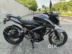 Bajaj Pulsar ns200 dual disk ABS brand new full condition 1st owner