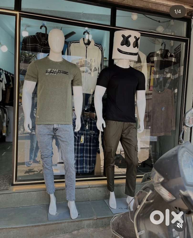 2 Mens Clothing Dummy