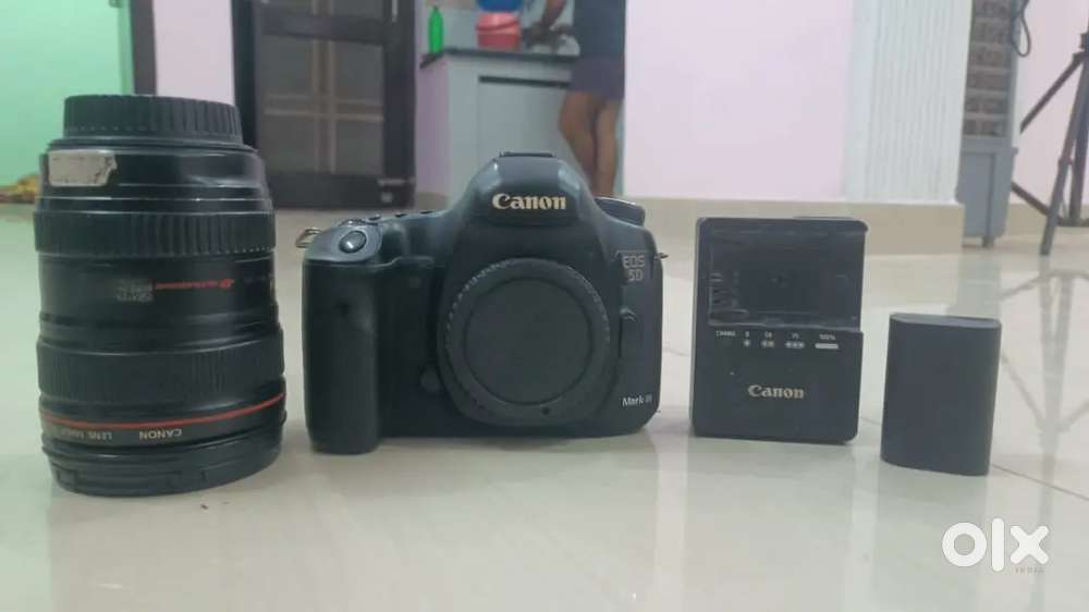 Canon 5D Mark 3 with 24-105mm