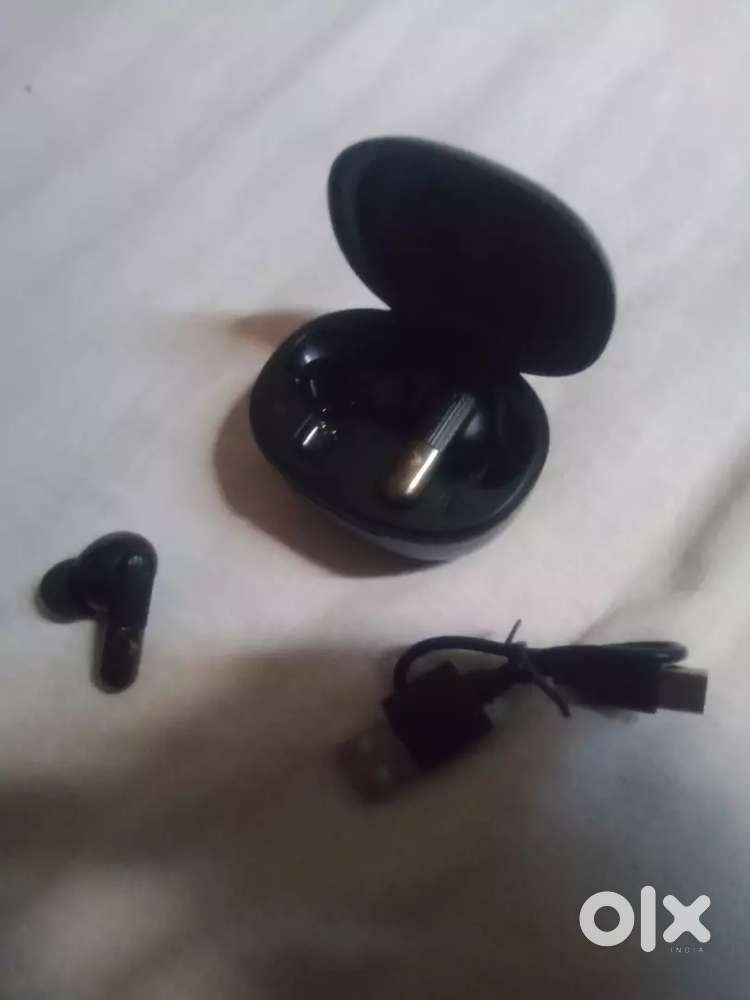 Buds and jio dongle