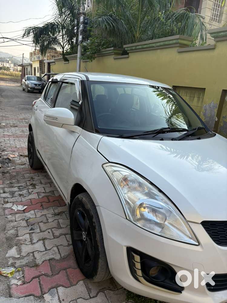 Maruti Suzuki Swift 2015 Diesel 93000 Km Driven