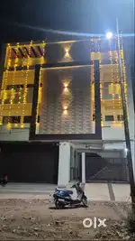 नवनिर्मित भवन 10000 वर्ग फुट - Big Halls, Wide Road