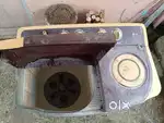 Semi automatic washing machine