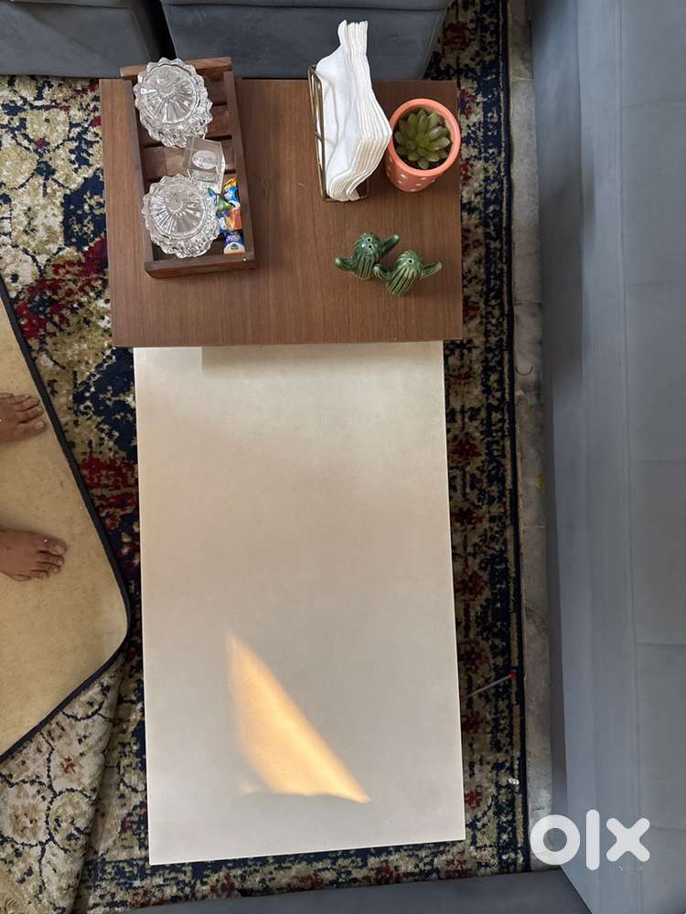 I want to sell a table which is good in condition