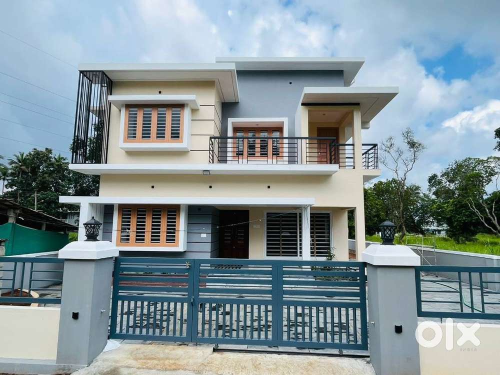 Thrissur Medical college near 2300 SqFt,7.5cent,4bhk new villa