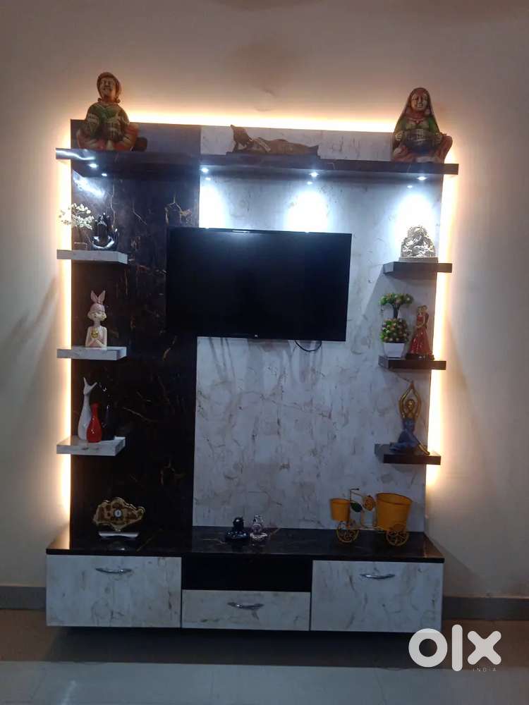 MI 32 inch tv with home made good quality tv unit