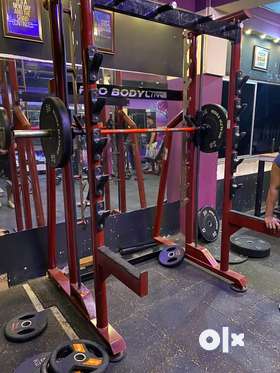 Pro body line 9 month old Dual station -smith   squat rackFully commercialAsking price =46000