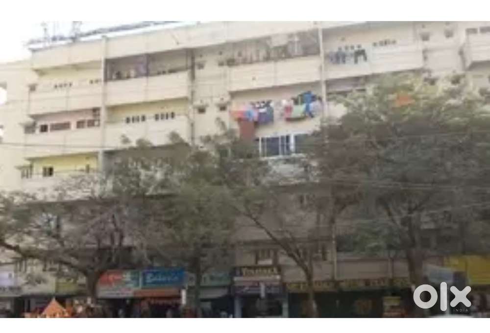 Srinager coloney, close to sll place sride