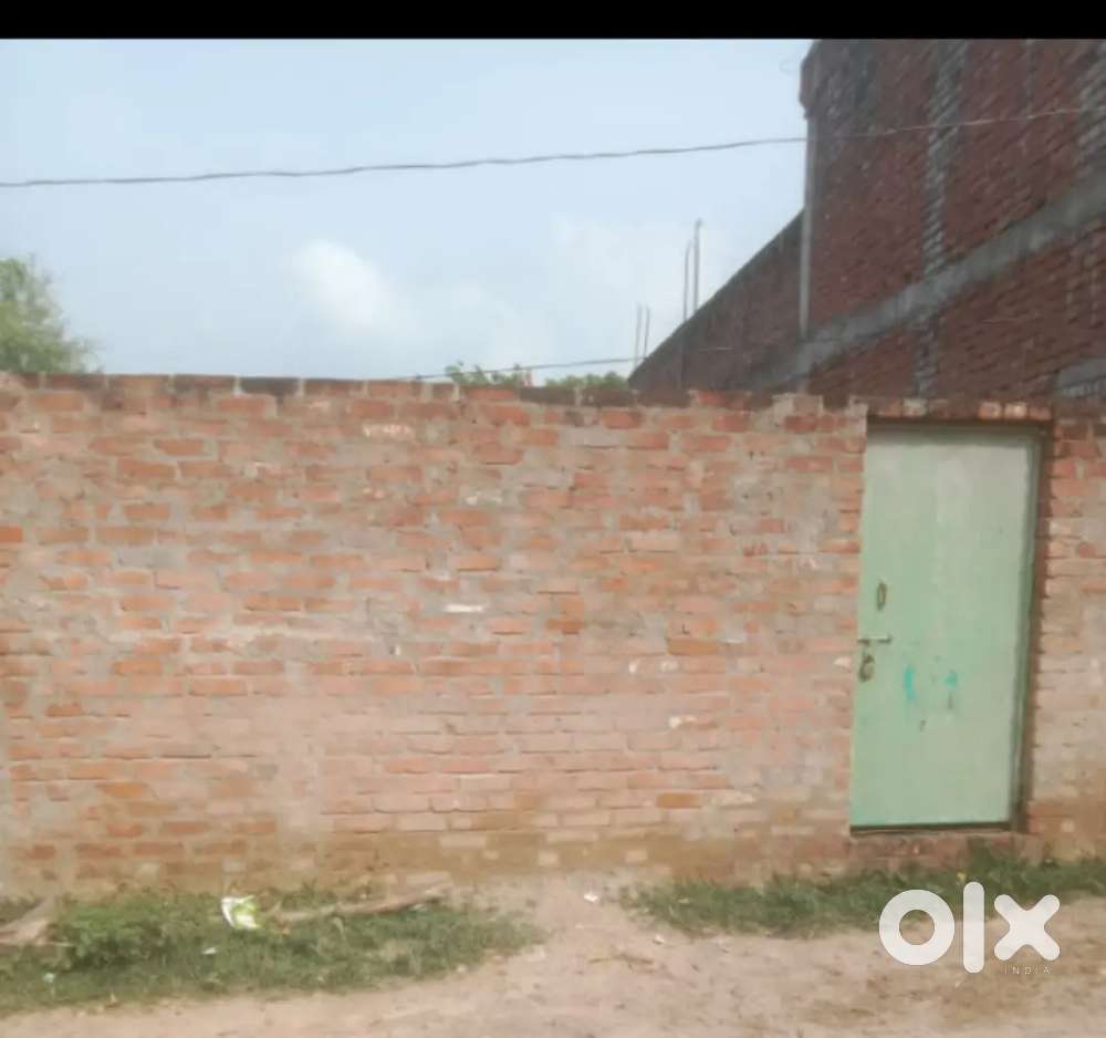 Kareli near sdm chauraha se 70 meter dur 100 gaj plot available