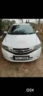 Honda City ivtec top model CNG manual