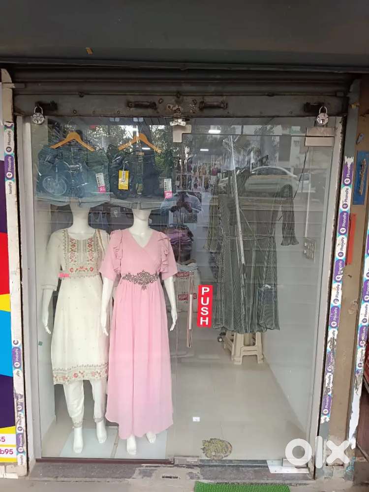 Road facing shop available for rent