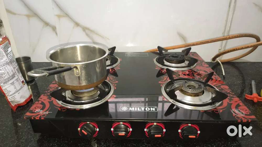 4 burner gas stove