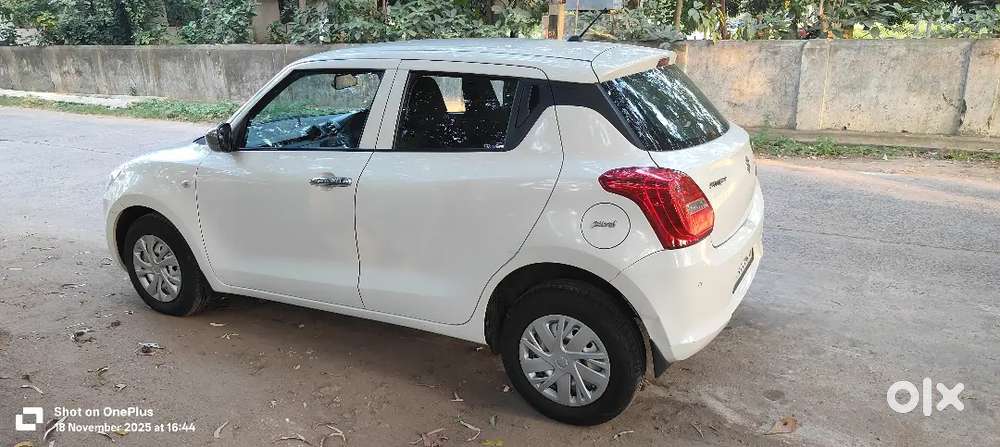 Maruti Suzuki Swift 2019 Petrol 62333 Km Driven