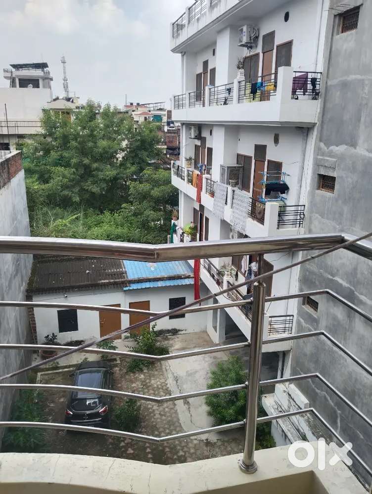 Roommates only girls students