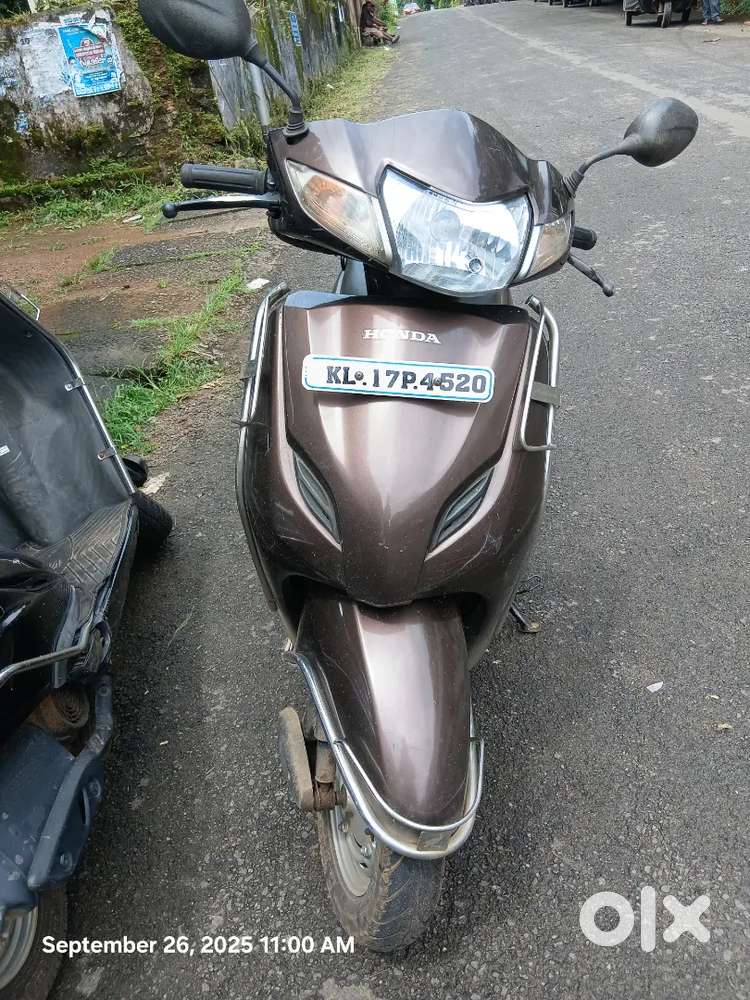 Activa 4 g good condition