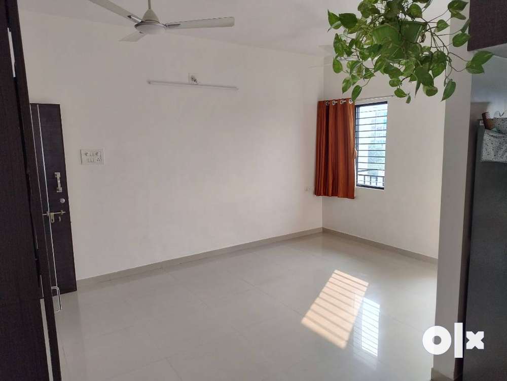 2 BHK Flat with South West Facing