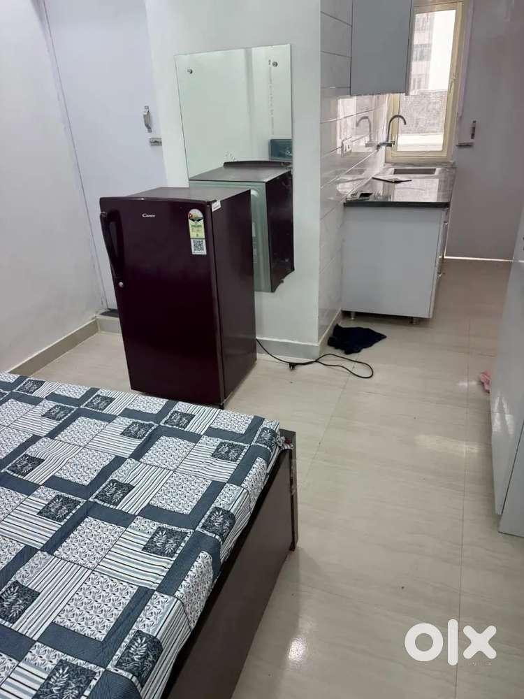 Luxurious One Room Kitchen sett available for rent