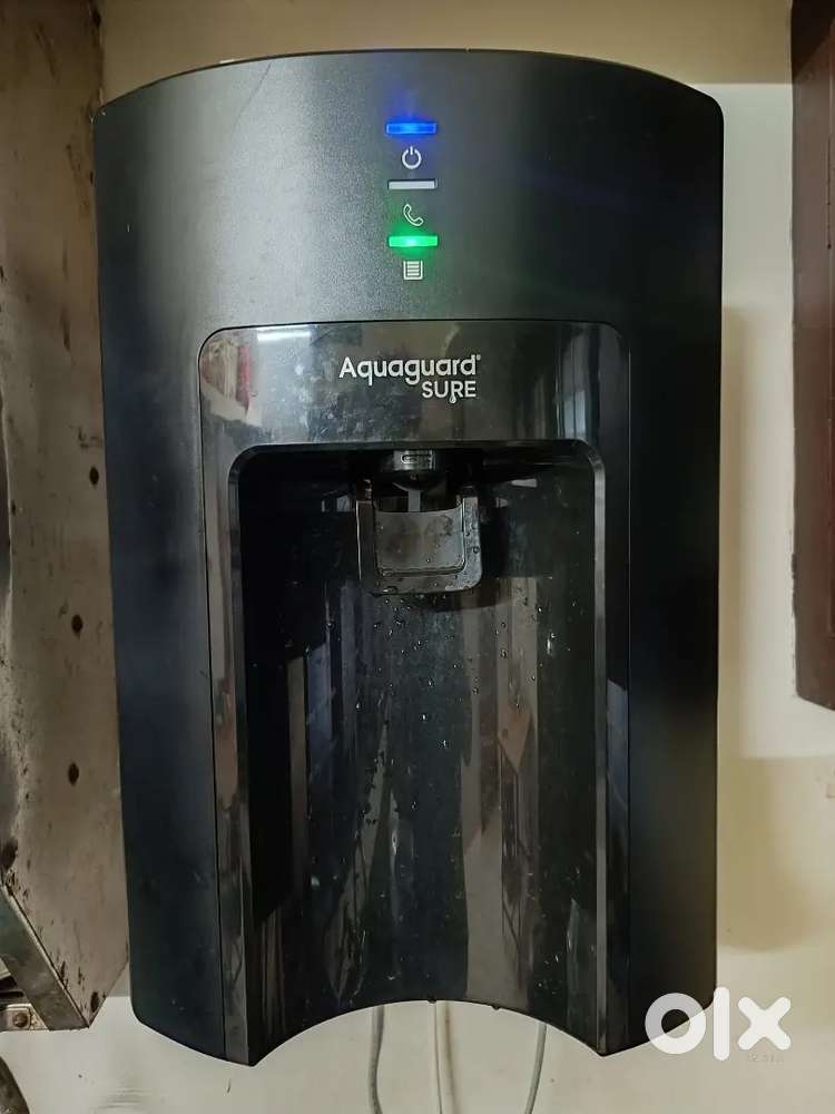 Aquaguard water purifier with 6 months warranty remaining