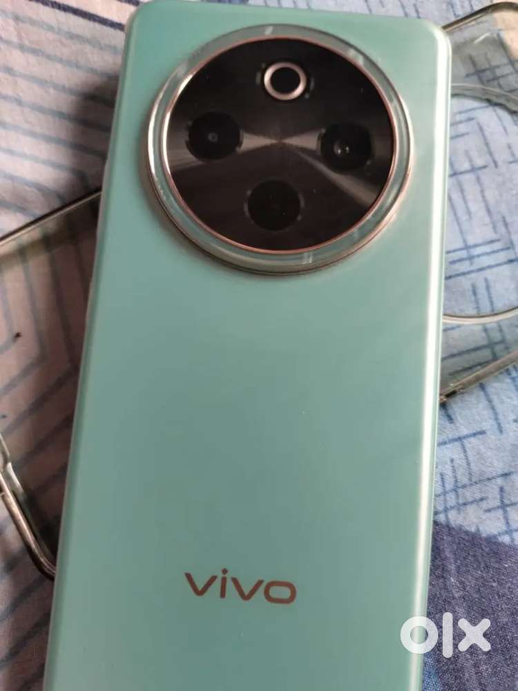 Vivo T4 5G , 8, 128 storage