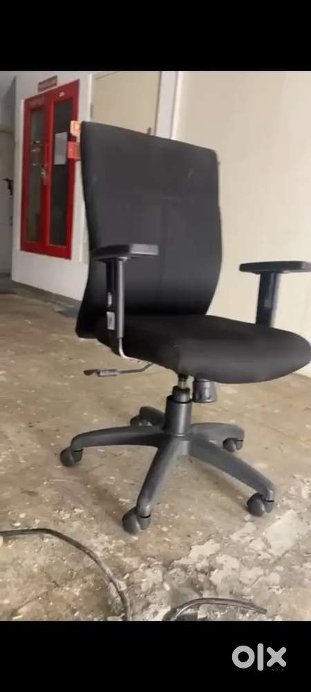 Chairs for office use and library