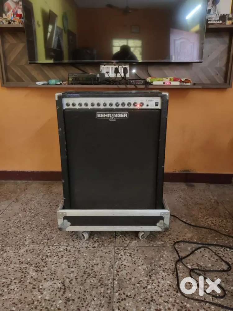 Behringer Professional 15inch active monitor speaker, Made in Germany