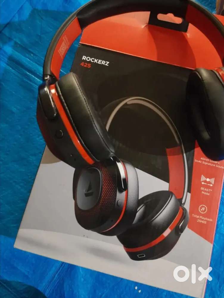 Boat headphone brand new seal pack