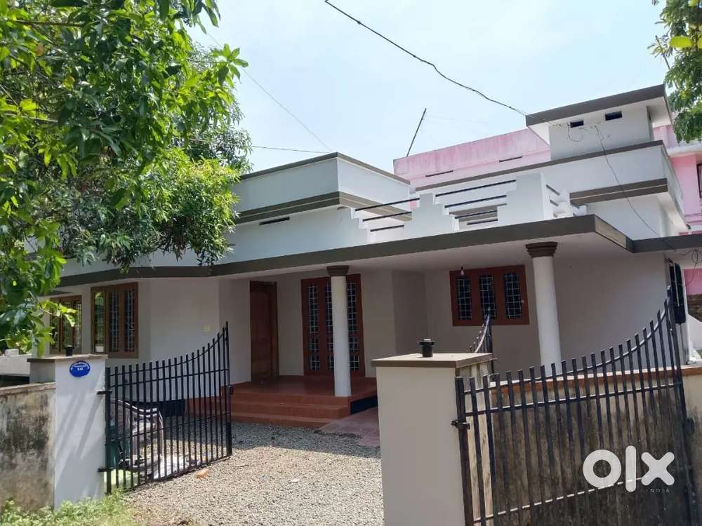 Residential house/villa for rent at Perumbavoor