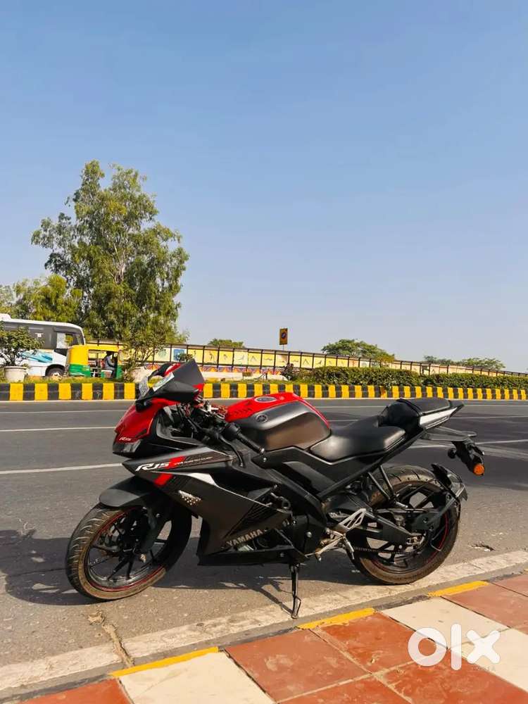Yamaha r15 very good condition smooth engene not open