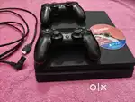PLAYSTATION 4 SLIM 1TB