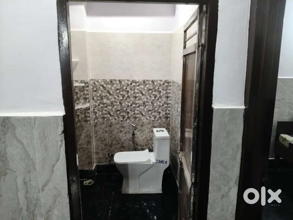 PG for boys and Girls, greater Noida @ 4000 per bed