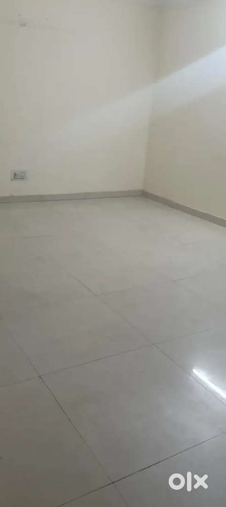 Sco 2400 sqft 2nd floor sector 82