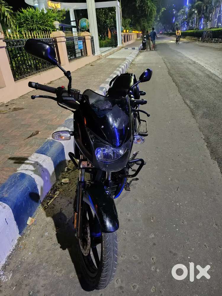 pulsar 125 split seat