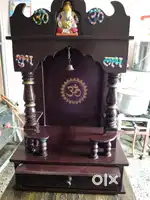 लाकडी देवघर