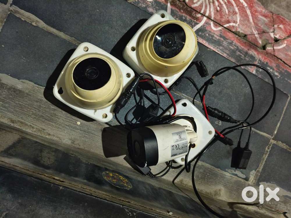 Selling cc tv cameras