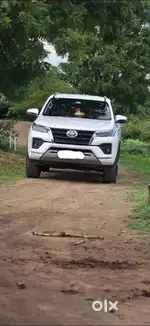 Toyota Fortuner 2023