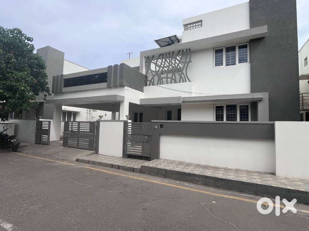 4 BHK Luxury House for Sale at Saravanampatti