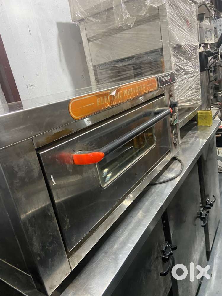 Secondhand premium quality pizza oven 1D1T available