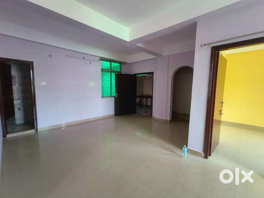 Rent a 3bhk flat at the heart of the city.