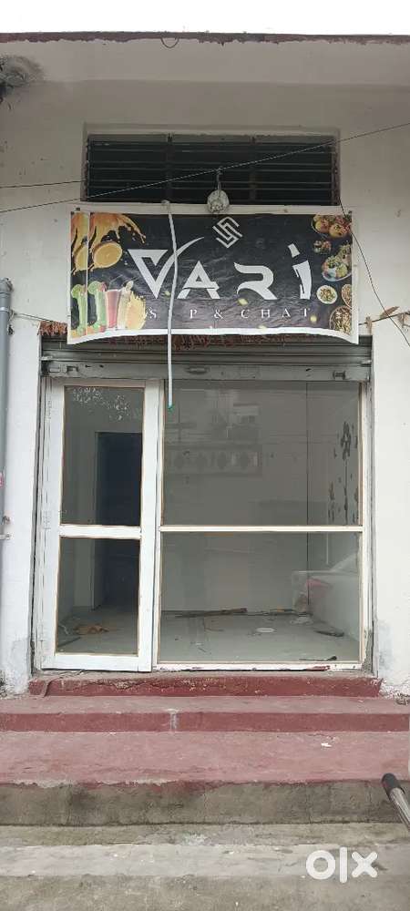 Shutter for rent with 80 sft