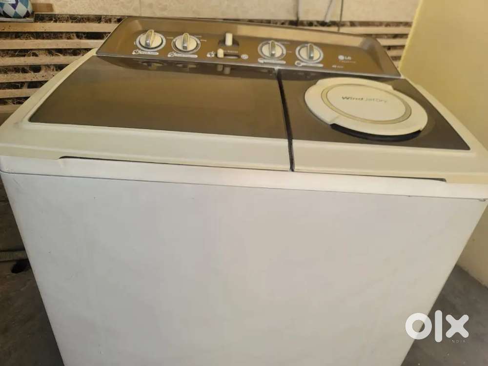 LG Washing machine chaloo halat mein