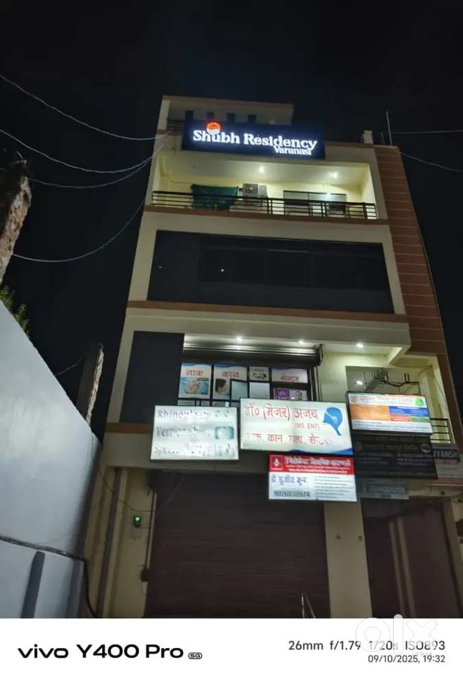 3 shop available for rent in chittaipur main road.