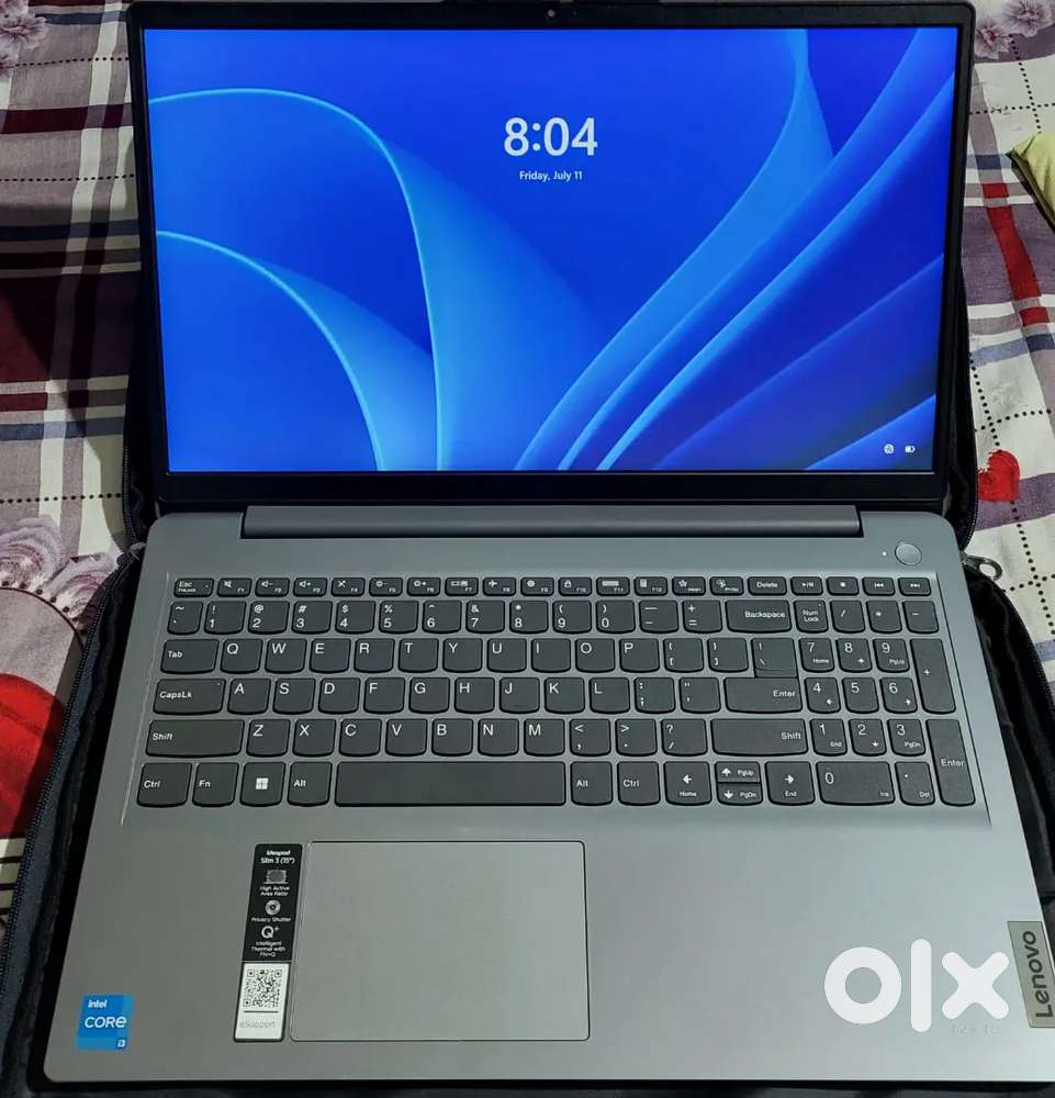 Lenovo Ideapad slim 3/intel core i3 11th gen