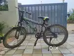 Avon cycle in very good condition suitable for 10 to 14 years